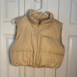 SHEIN Crop Beige Puffer Vest
